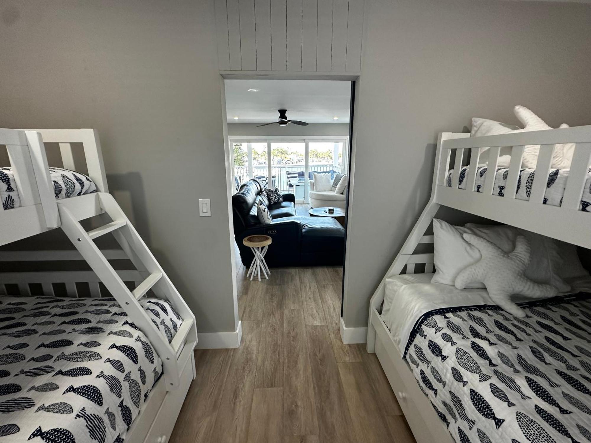 恩格尔伍德Chadwick Cove Marina公寓式酒店 外观 照片
